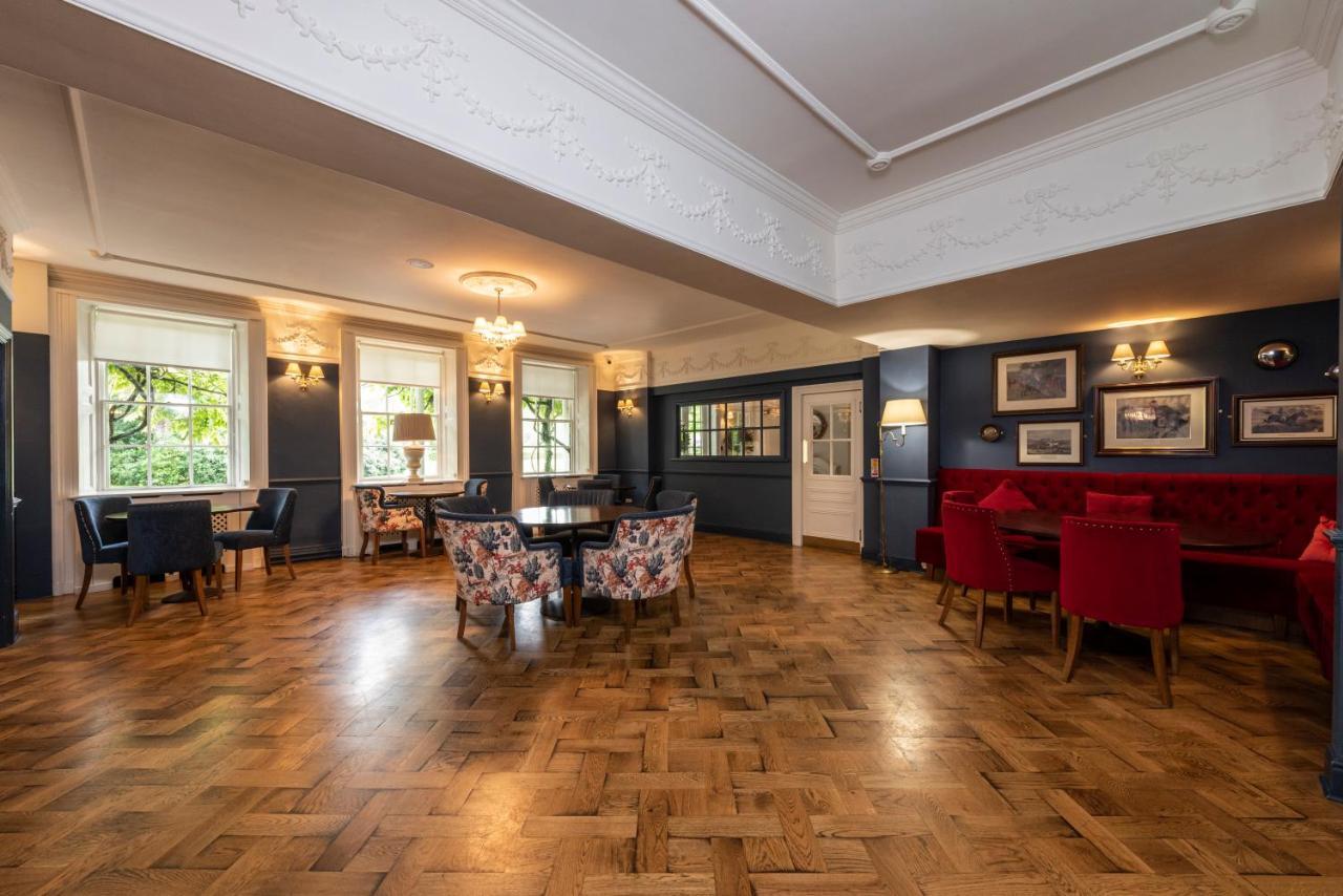 Statham Lodge Hotel Warrington Exterior photo